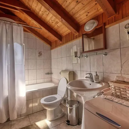 Helena3 Mit Blick Auf Wasser By Interhome Mlini