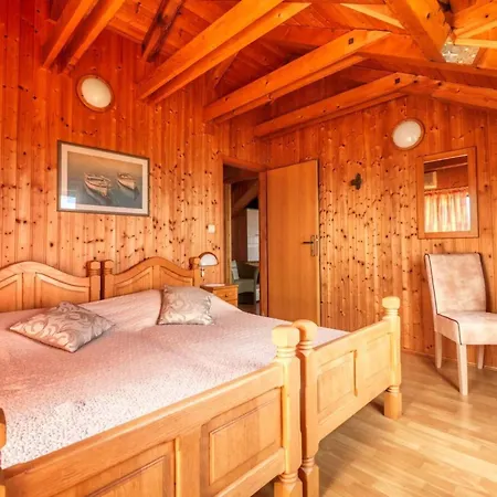 Helena3 Mit Blick Auf Wasser By Interhome Daire *