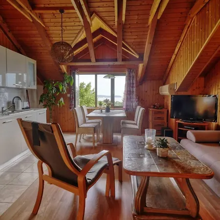 Daire Helena3 Mit Blick Auf Wasser By Interhome *